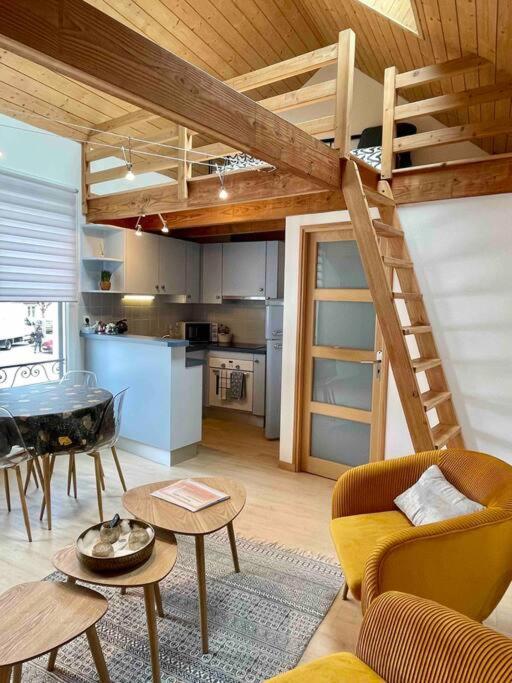 Maison De Ville Lumineuse Centre Ville A Pieds - Lit 160 Кимпер Екстериор снимка